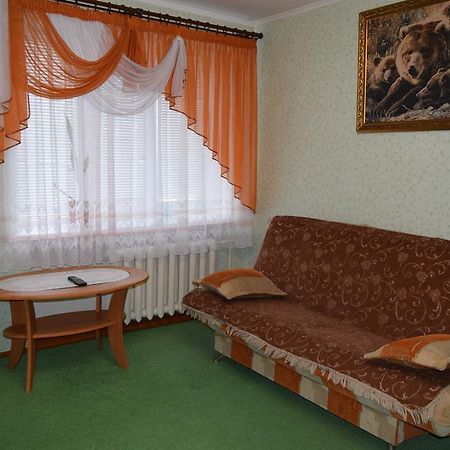 Apartments On Leninskaya Street ニャスヴィシュ エクステリア 写真