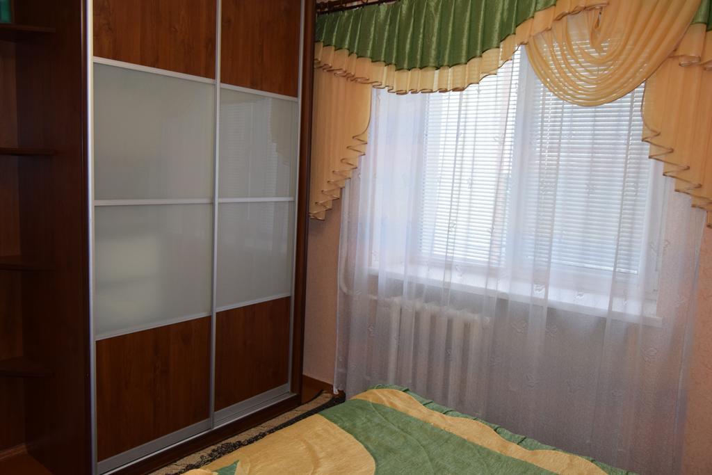 Apartments On Leninskaya Street ニャスヴィシュ エクステリア 写真