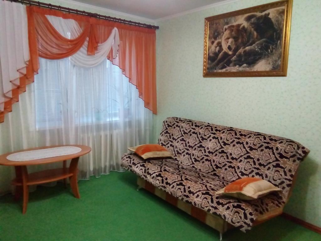 Apartments On Leninskaya Street ニャスヴィシュ エクステリア 写真