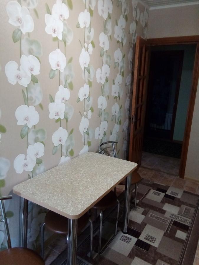 Apartments On Leninskaya Street ニャスヴィシュ エクステリア 写真